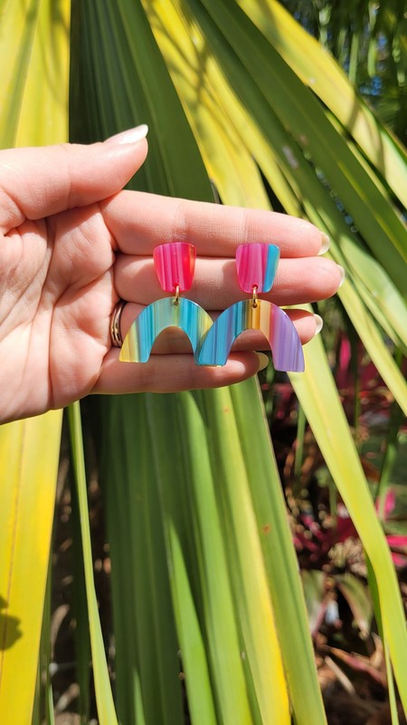 Rainbow Arch Earrings - LK’s Boutique